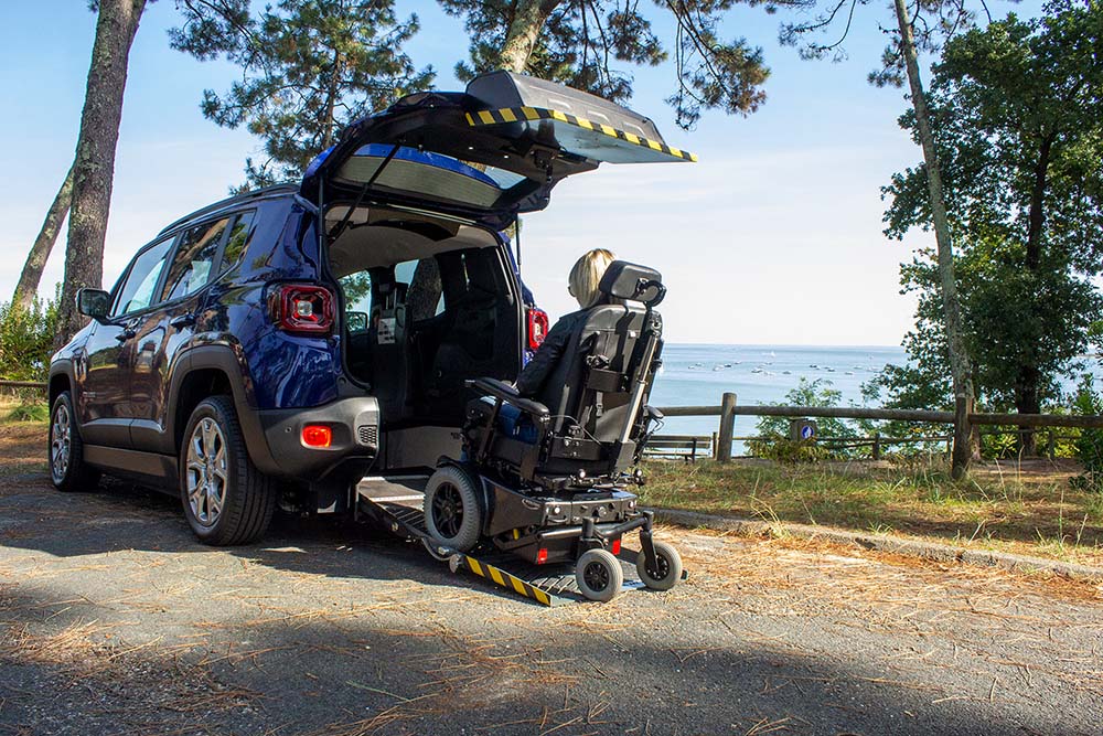 Handi Technic Auto A T S Bosch Car Service Amenagement Vehicule Pour Handicape A Brest Jeep Renegade Mobility