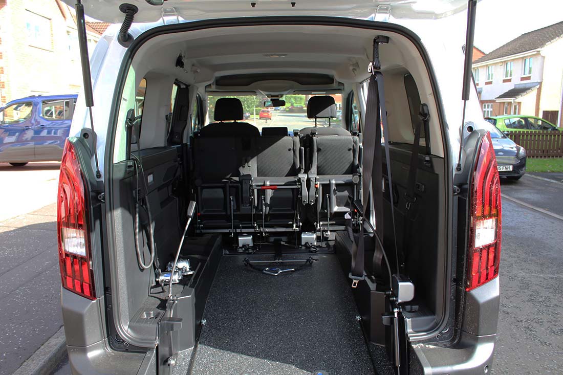 Handi Technic Auto A T S Bosch Car Service Amenagement Vehicule Pour Handicape A Brest RIFTER MODIFIE 2
